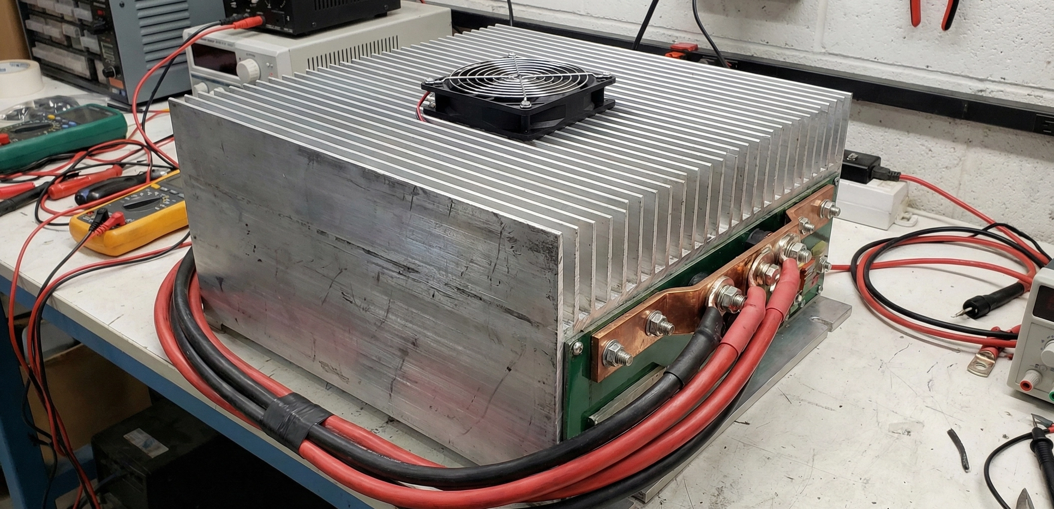 Sizing Your BMS: Current Ratings and Heat Dissipation